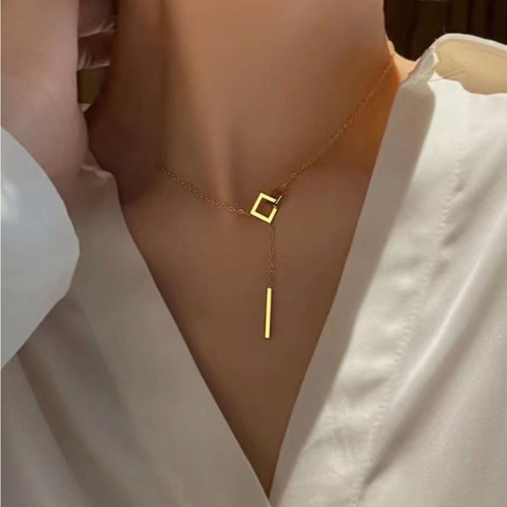 Not Rated Gold Minimalist Necklace